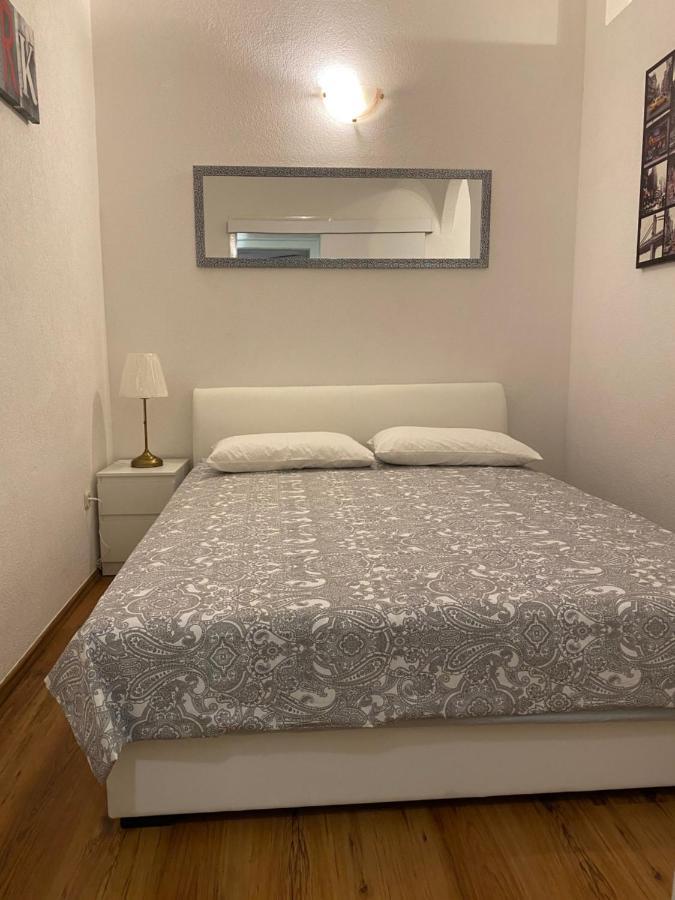 Apartment Lovrekovic Split Exteriör bild